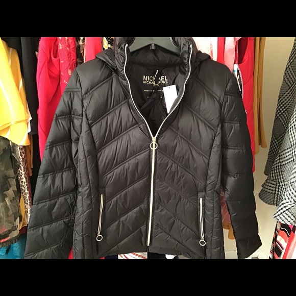 quilted nylon packable puffer jacket